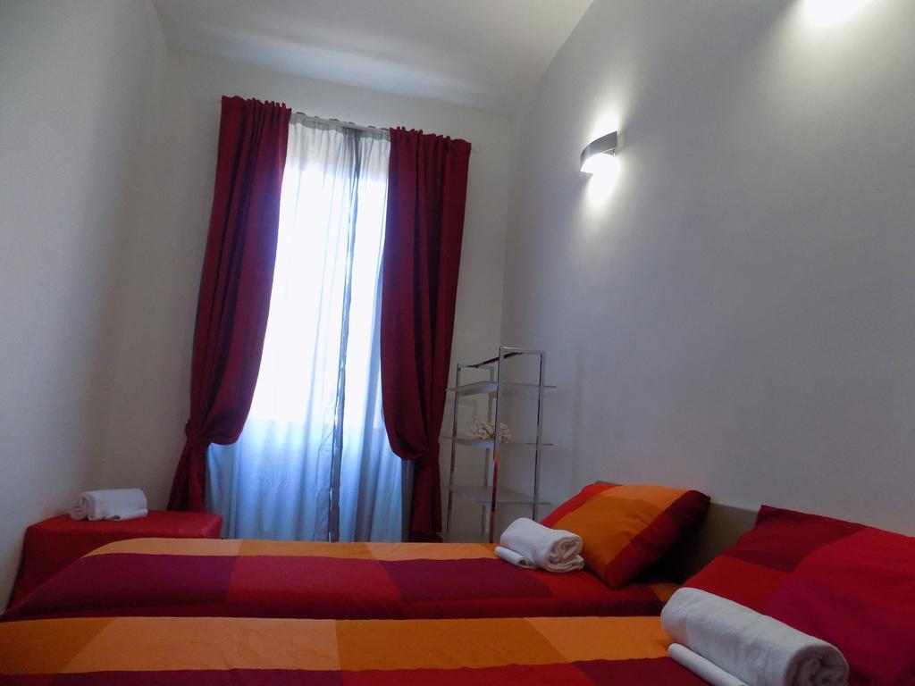 Booking House Roma Ngoại thất bức ảnh