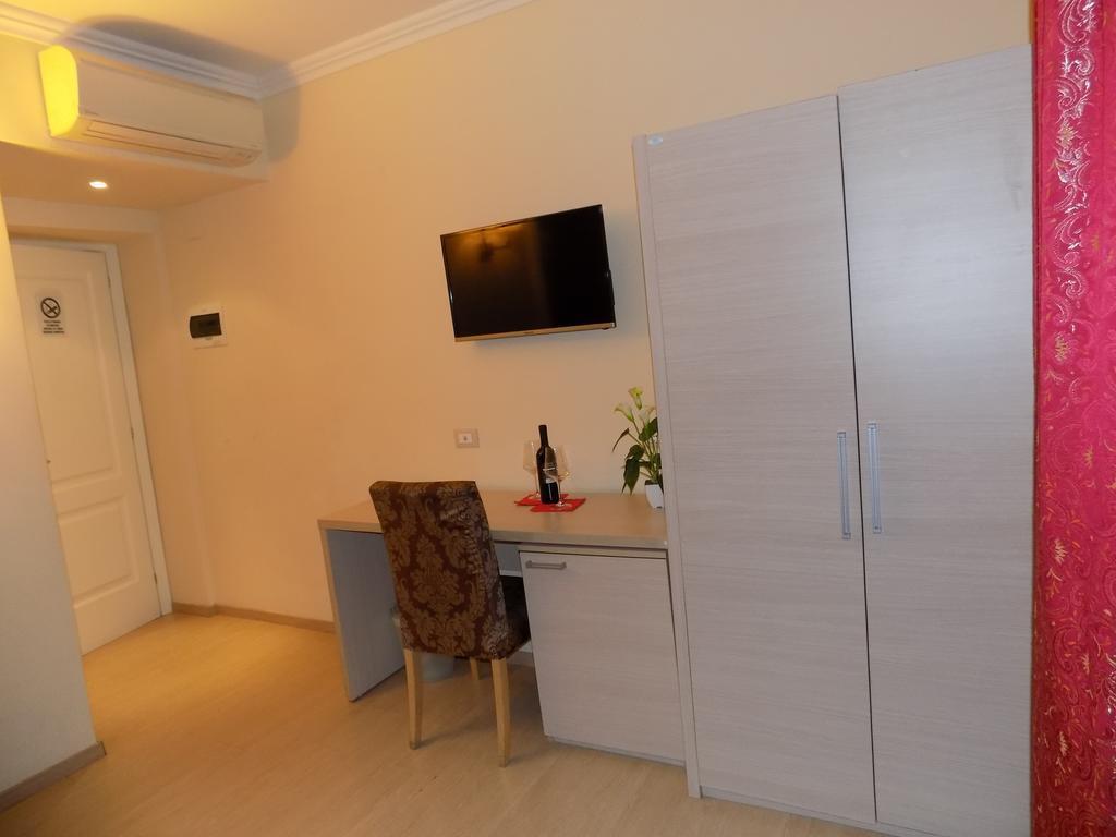 Booking House Roma Ngoại thất bức ảnh